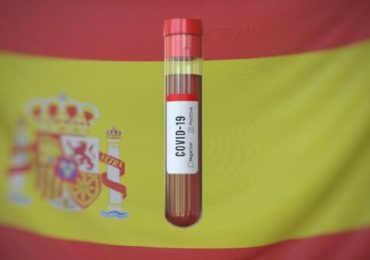 Spagna, risarcimento per medici che hanno affrontato il Covid senza protezioni