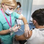 Vaccino anti-Covid: parere positivo dell'Aifa su booster per fascia d'età 12-15 anni