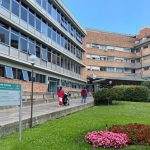 Bimbo da operare urgentemente al cuore, i genitori impediscono l’intervento: «Dategli solo sangue no vax»