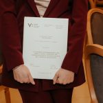 La dott.ssa Casoria presenta la tesi sulla gestione infermieristica del Port a Cath