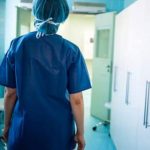 Lo sfogo di una giovane infermiera: "Vale la pena continuare?"