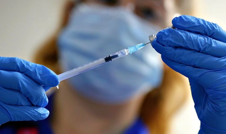 Sanitari no vax sospesi anche se guariti dal Covid: ministero Salute risponde a Fnomceo e ribadisce obbligo vaccinale