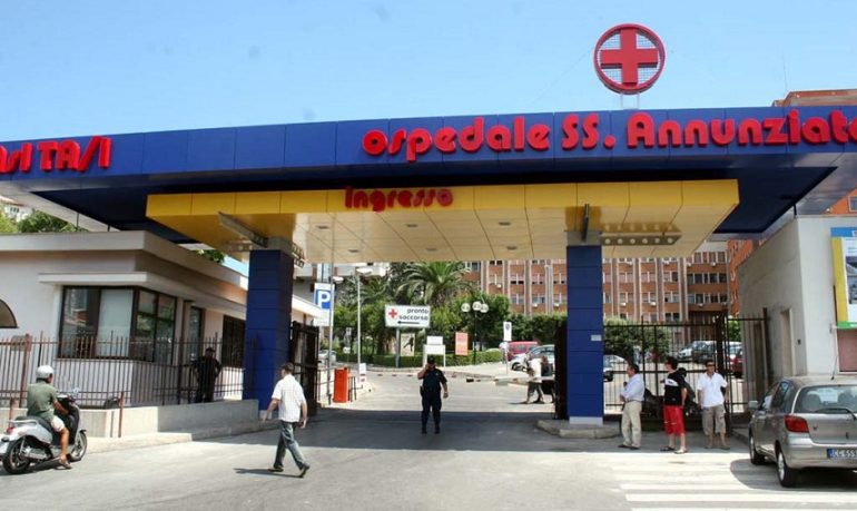 Taranto, 94enne diabetica lasciata in attesa per 14 ore al Pronto soccorso
