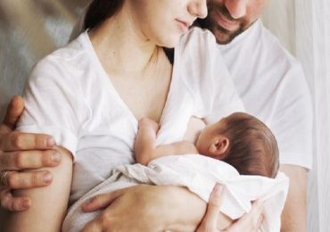 Post-parto, ecco le linee guida dell'Oms per l'assistenza a mamma e bambino