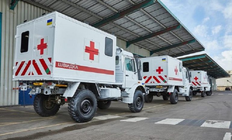 Ucraina, arrivano le ambulanze corazzate: erano mezzi dell'esercito britannico