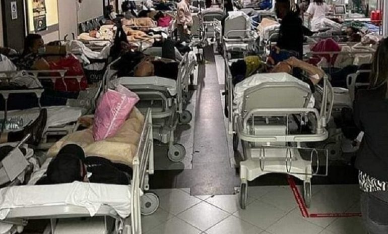 Cardarelli di Napoli, medici del Pronto soccorso pronti alle dimissioni in massa. Cgil: "Siamo al collasso totale"