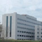 Filmate infermiere e oss sotto la doccia con una microcamera nascosta