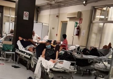 Napoli, lo sfogo dell'infermiere: "Condizioni di lavoro disumane al Pronto soccorso del Cardarelli. Non ce la facciamo più"