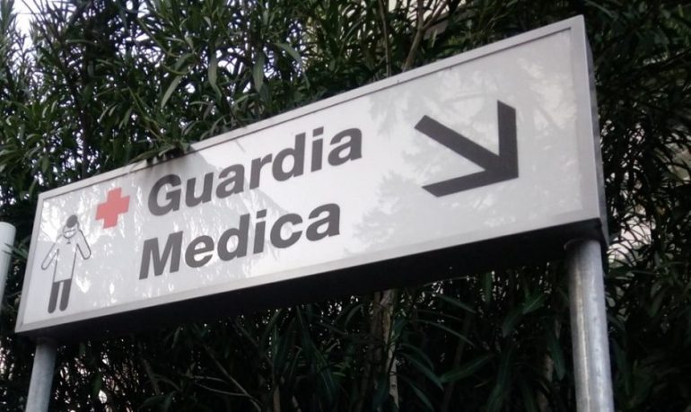 Guardia medica, per la Cassazione non può "scaricare" il paziente al 118