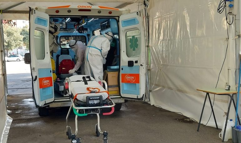 Decesso del paziente in ambulanza: le operazioni di pulizia, biorisanamento e sterilizazzione