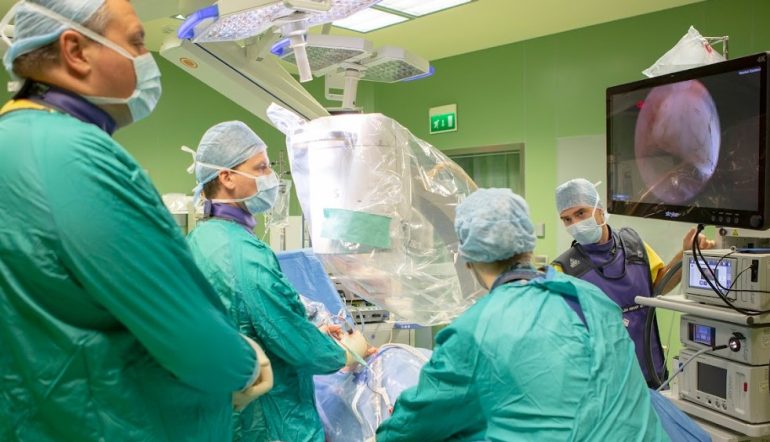 Ernia discale: per la prima volta in Italia, utilizzata una nuova tecnica ultra mininvasiva per la chirurgia della colonna 