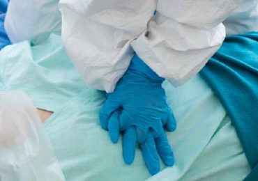 "Infermiere non necessario per manovre rianimatorie in caso di arresto cardiaco": le dichiarazioni di un dirigente ospedaliero che fanno arrabbiare il Nursind (e non solo)