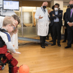 Presentato all'Ircss San Raffaele Pisana di Roma il primo esoscheletro indossabile in età pediatrica