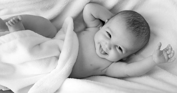Tesi infermieristica "Dalla gravidanza ai primi mesi di vita del bambino: un'indagine sul coinvolgimento della figura paterna e sulle metodiche assistenziali nel periodo perinatale"