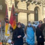 Torino, sanitari delle Rsa in piazza: "Un infermiere di notte per 180 ospiti"