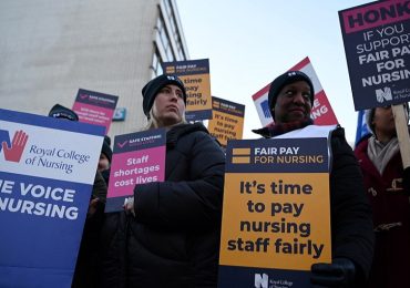 Uk, seconda giornata di sciopero degli infermieri. E forse non è finita. Quando in Italia?