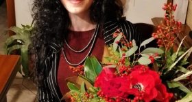 La dott.ssa Riccio presenta la tesi "TAVI, Sala ibrida e Heart Team: nuove prospettive per l'infermiere"