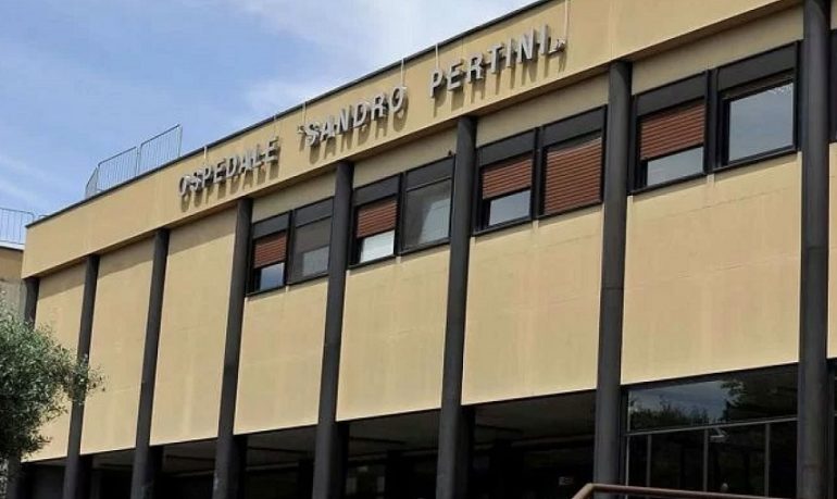 Neonato morto al Pertini: sotto accusa la carenza di infermieri negli ospedali di Roma