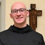 Brescia, da padre francescano a oss: fra' Giovanni Farimbella premiato per l'aiuto ai malati di Covid