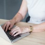 Pensioni: nuova procedura e requisiti per Opzione Donna