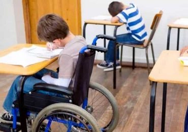 Puglia, oss cancellati dal servizio di integrazione scolastica: insorgono i sindacati