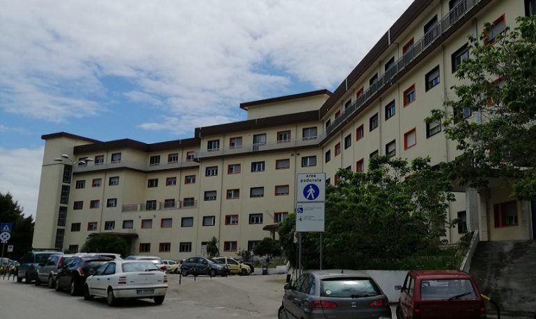 Effettuava visite in nero nel suo studio: ginecologo in pensione dell'ospedale di Corato (Bari) dovrà restituire 185mila euro all'Asl