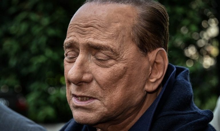 Leucemia mielomonocitica: alla scoperta della malattia che ha colpito Berlusconi