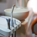Roma, assaltano studio dentistico e sequestrano medici e infermiere: rapinatori arrestati