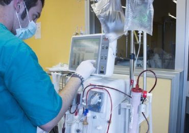 Campania, delibera riduce infermieri per pazienti dializzati