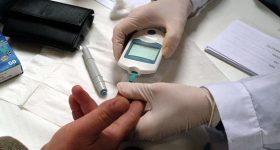 Nuova arma contro il diabete: cellule dello stomaco modificate per produrre insulina