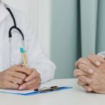 Ccnl medici: verso un aumento di almeno 200 euro lordi al mese (più arretrati). Resta il nodo legato all'orario di lavoro
