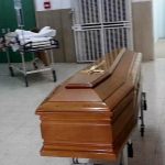 Napoli, 3 infermieri malmenati nell'obitorio del Cardarelli
