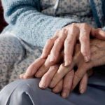 Aveva trasformato casa sua in una Rsa abusiva: chiesti 5 anni per una oss