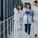 "Milano troppo cara per un medico specializzando": la storia di Federica