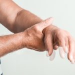 Parkinson, colpiti 300mila italiani. Primo fattore di rischio è lo stress