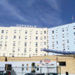 Caduta da barella fatale per paziente Covid a Crotone: oss e infermiera a rischio processo