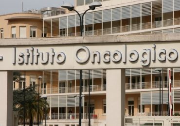Furti all'Oncologico di Bari, gli infermieri indagati: "Spettacolarizzati come Riina"
