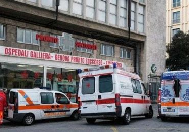 Galliera di Genova, nuova aggressione: calci a infermiere e oss