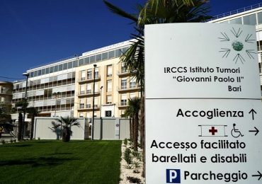 Infermiere avvelenato perché "infame": scandalo all'Oncologico di Bari