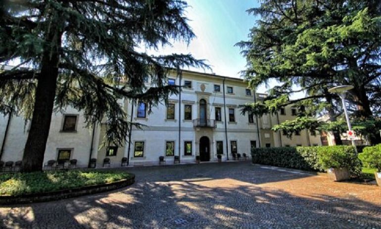 Istituto Assistenza Anziani di Verona cerca oss