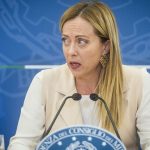 Manovra approvata dal CdM. Meloni: "3 miliardi in più per la sanità. Prioritario abbattere liste d'attesa"
