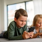 Salute digitale: un decalogo per i minori