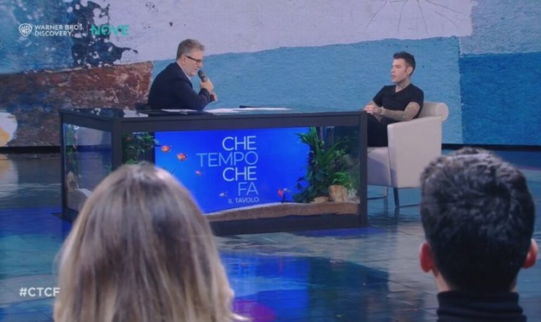 Salute mentale, l'appello di Fedez a Meloni: "Non tagliate il bonus psicologo"