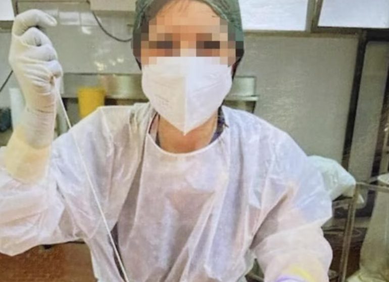 Scandalo a Brindisi: operatrice dell’Ospedale sutura una salma sorridendo e pubblica le immagini sui social