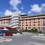 Modica (Ragusa), paziente si suicida in ospedale: indagati due infermieri e un medico