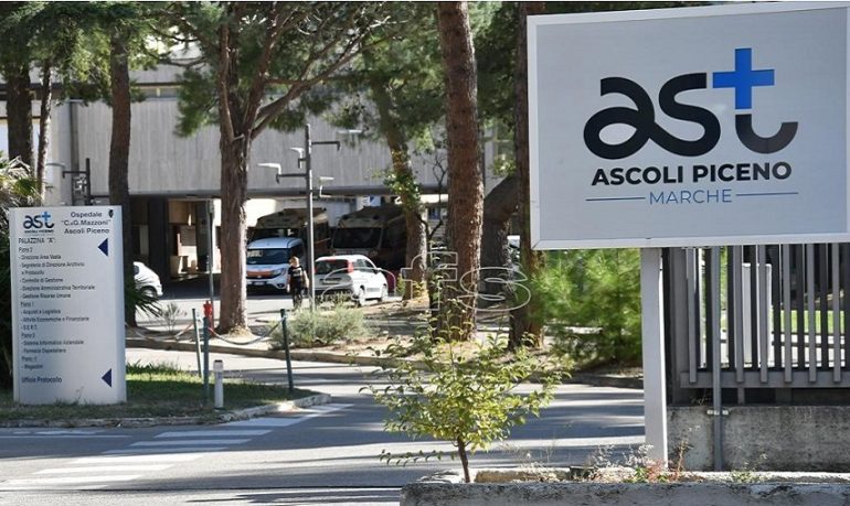 Ast Ascoli Piceno, niente rinnovo per 50 tra infermieri e oss in scadenza di contratto: è polemica