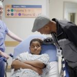 Bambino nato sordo può ora sentire grazie a una terapia genica