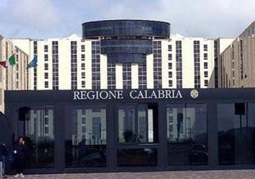 Calabria, risorse per indennità di medici e infermieri restano ferme in Regione. Sindacati chiedono di sbloccarle