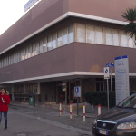 Trani, chiedevano soldi per far saltare le liste d'attesa: medico e infermiera ai domiciliari