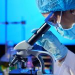 Tumori, sviluppato peptide che inibisce proteina responsabile di molti casi